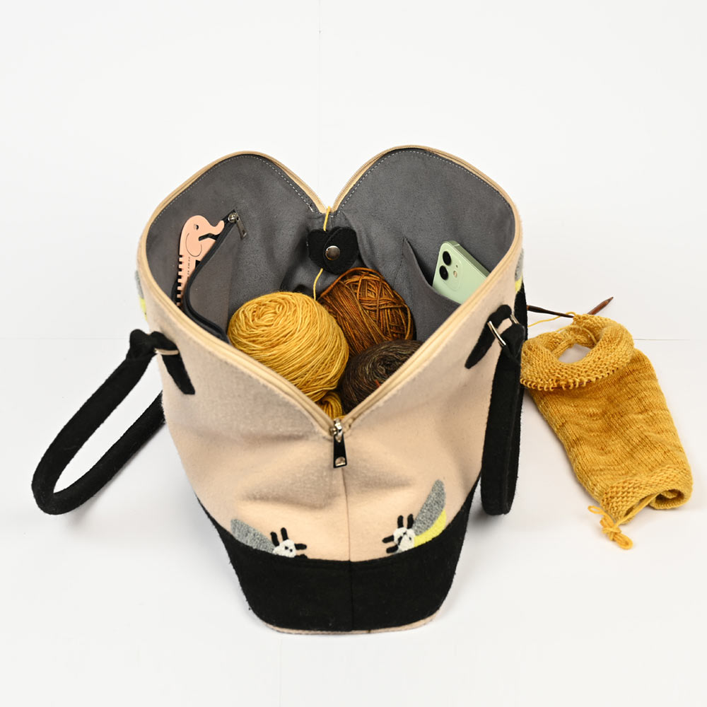 Schultertasche Bumblebee Collection (Embroidered Felt)